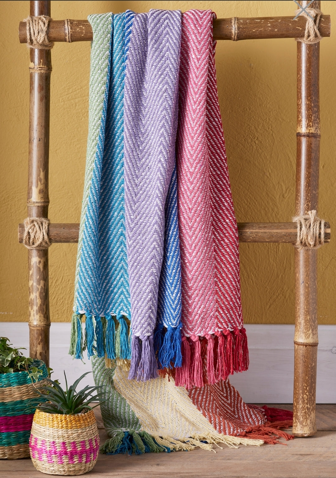 Recycled Cotton Chevron Rainbow Throw